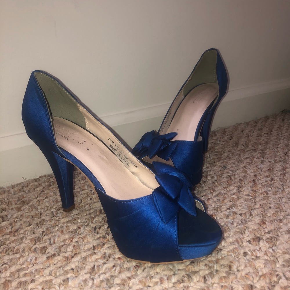 David’s Bridal Size 7 1/2 heels